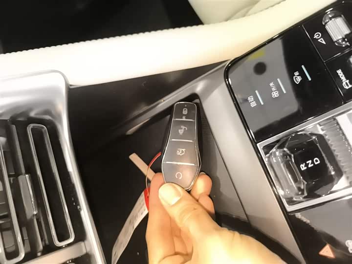 Фото 9 - BYD Song Plus Hybrid/EV