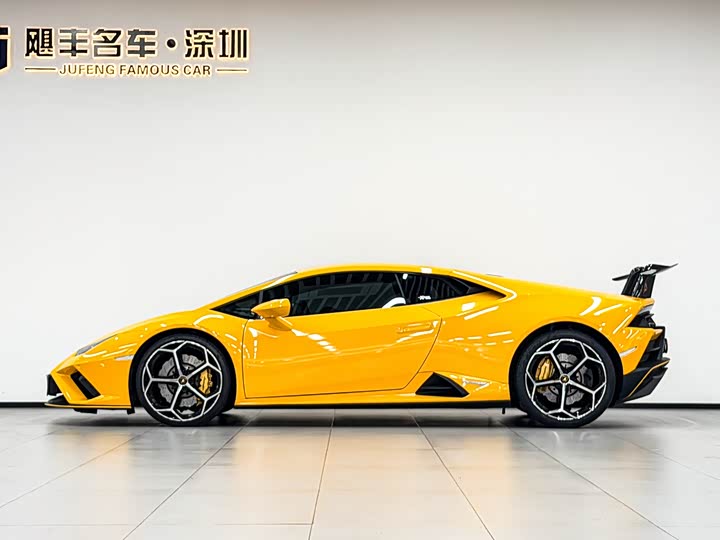 Фото 3 - Lamborghini Huracán