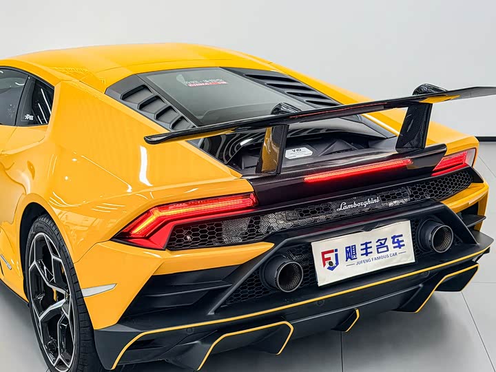 Фото 5 - Lamborghini Huracán