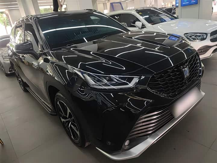 Фото 4 - Toyota Crown Kluger