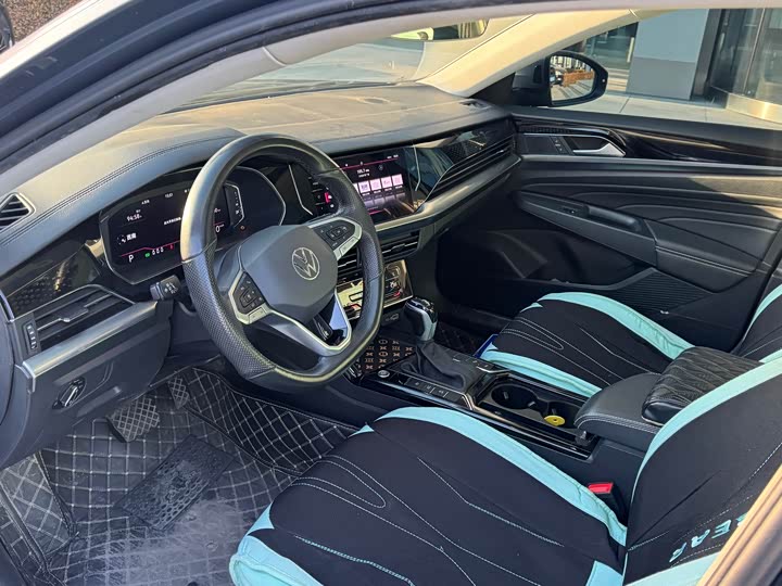 Фото 7 - Volkswagen Passat