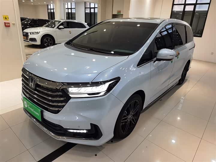 Фото 2 - Honda Odyssey