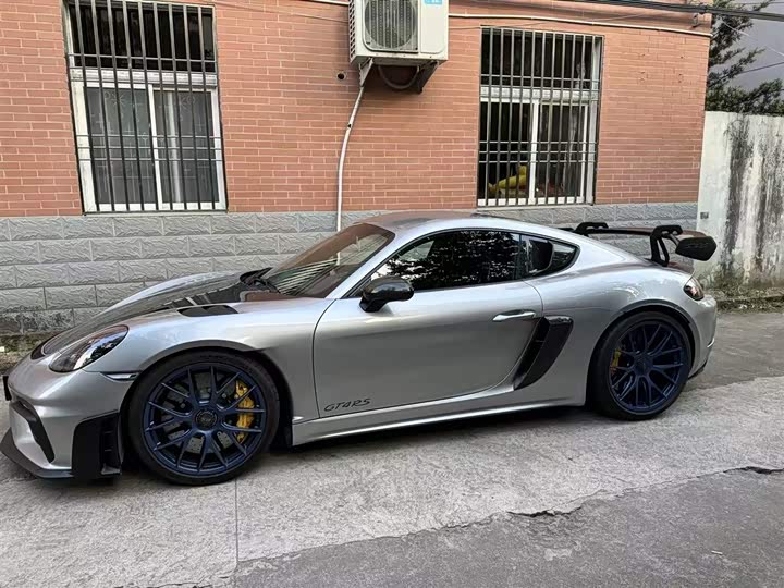 Фото 3 - Porsche 718