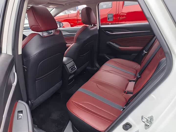 Фото 8 - Changan Eado Plus