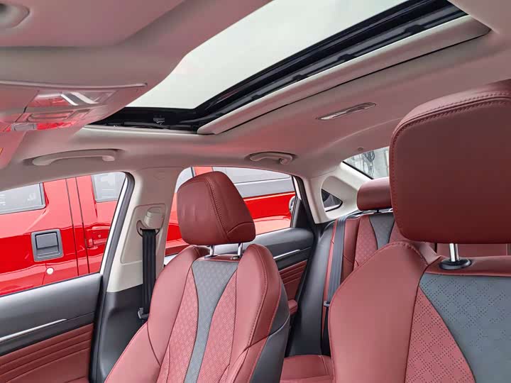 Фото 9 - Changan Eado Plus