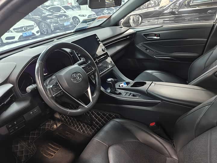 Фото 5 - Toyota Avalon