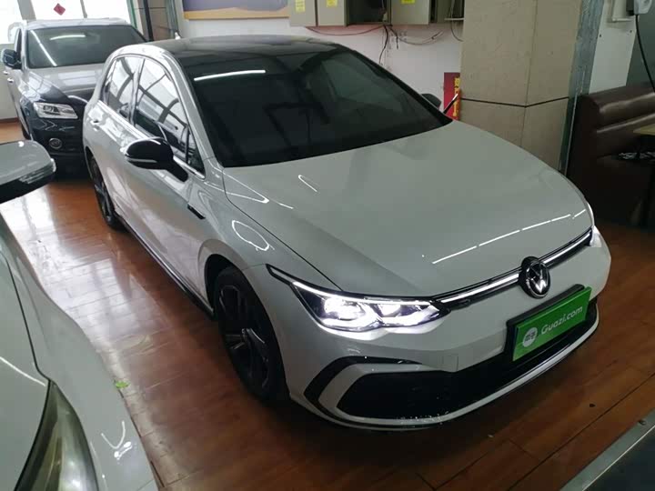 Фото 4 - Volkswagen Golf