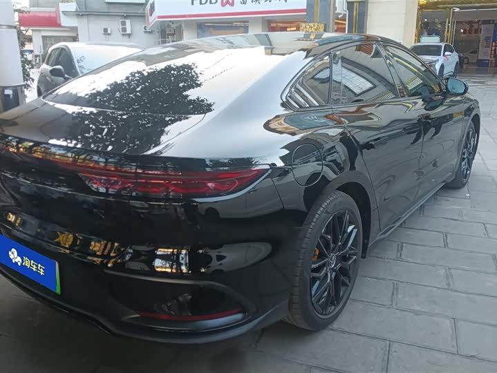 Фото 3 - BYD Han