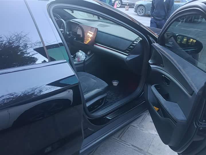 Фото 8 - BYD Han