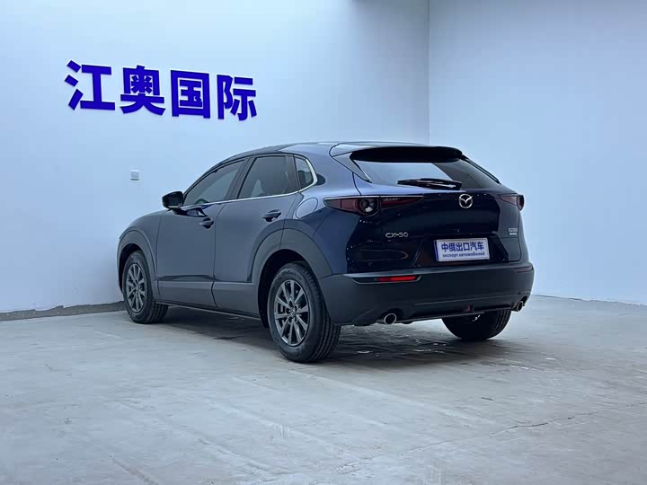 Фото 6 - Mazda CX-30