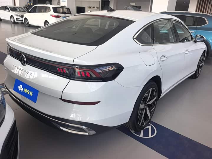 Фото 3 - Volkswagen Lamando L