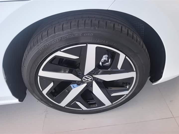 Фото 6 - Volkswagen Lamando L