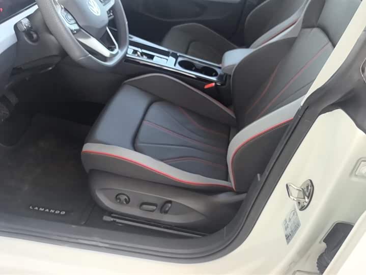 Фото 9 - Volkswagen Lamando L