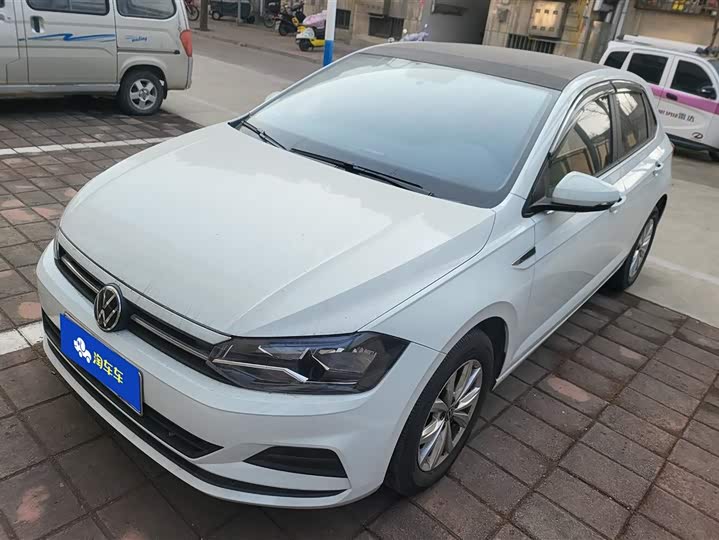 Фото 1 - Volkswagen Polo