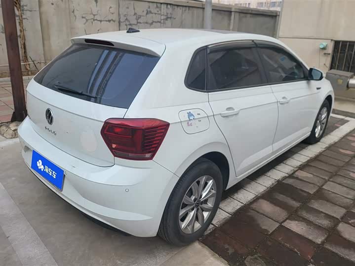 Фото 3 - Volkswagen Polo