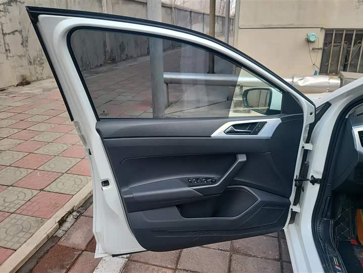 Фото 7 - Volkswagen Polo