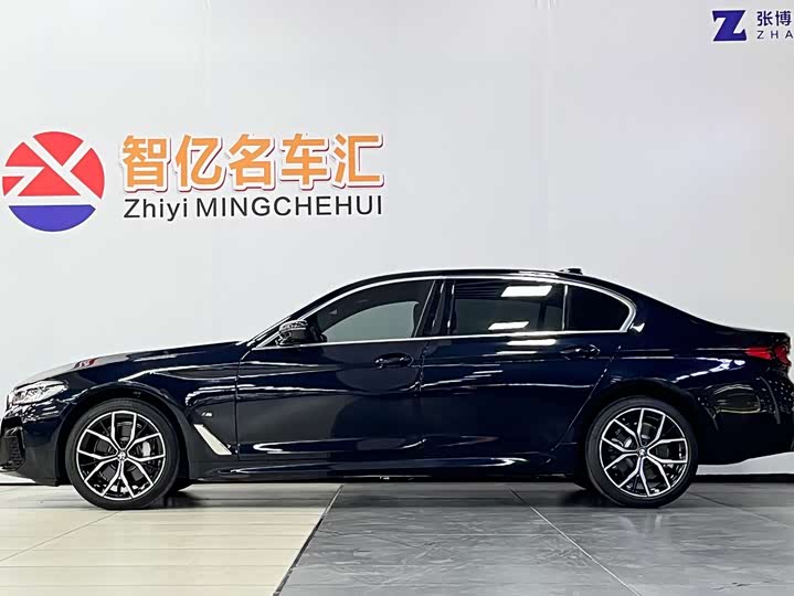 Фото 3 - BMW 5 Series