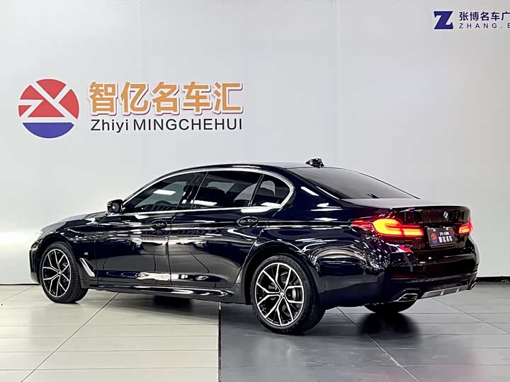 Фото 5 - BMW 5 Series