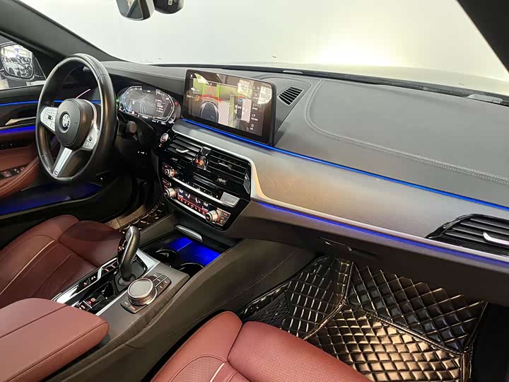 Фото 7 - BMW 5 Series