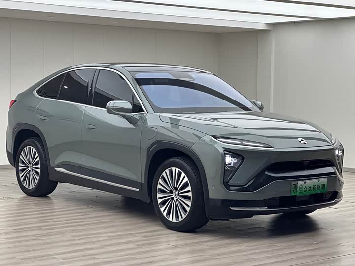Фото 4 - Nio EC6