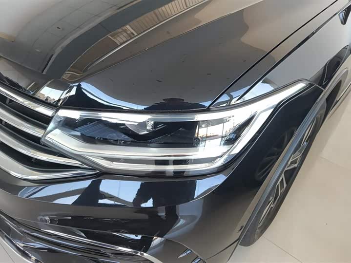 Фото 5 - Volkswagen Tiguan L Pro