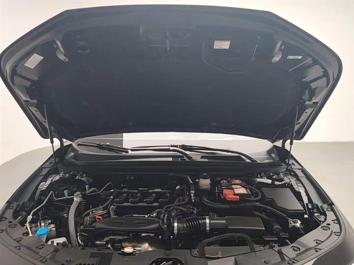 Фото 6 - Honda Accord