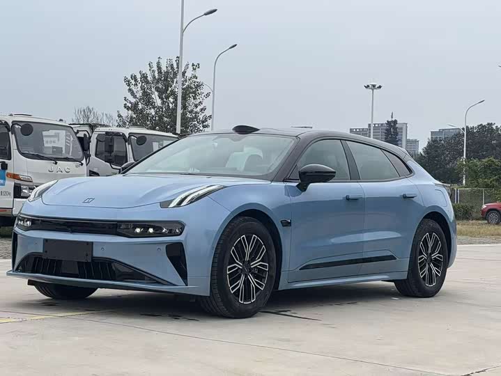 Фото 1 - Zeekr 001