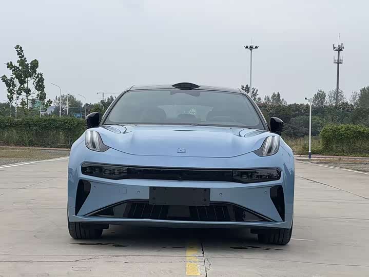 Фото 3 - Zeekr 001