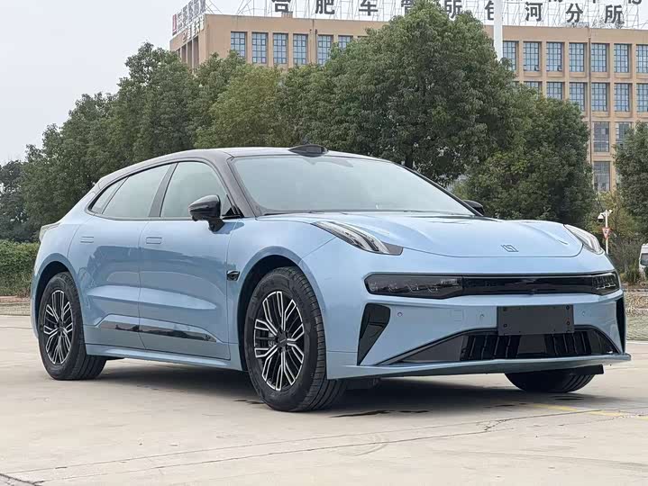 Фото 4 - Zeekr 001