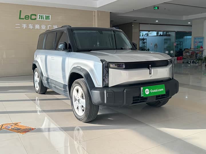 Фото 2 - Chery iCar 03