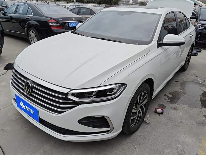 Фото 1 - Volkswagen Lavida