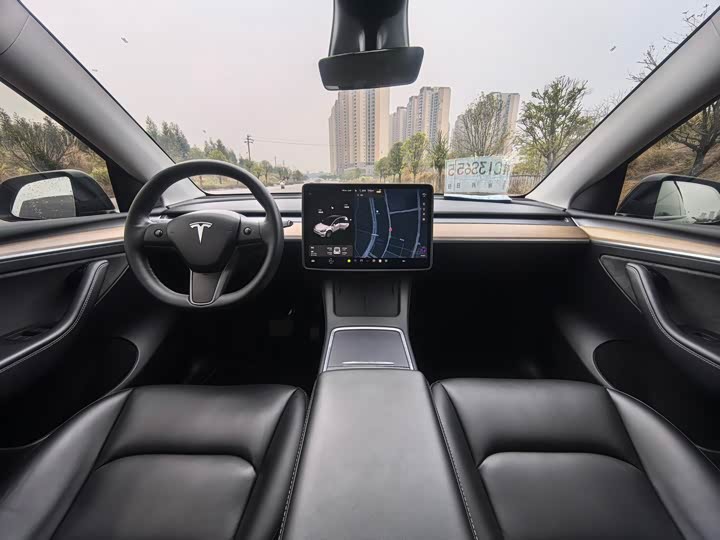 Фото 9 - Tesla Model Y