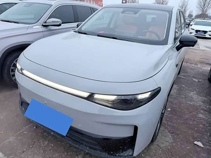 Фото 1 - Leapmotor C10