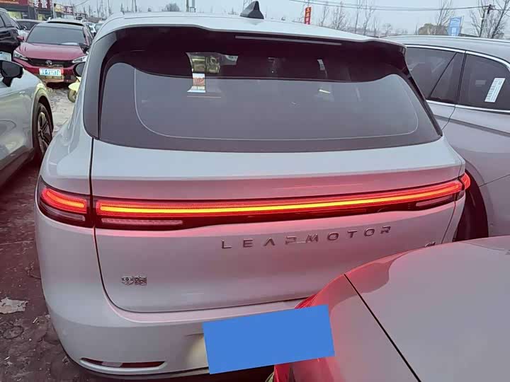 Фото 8 - Leapmotor C10