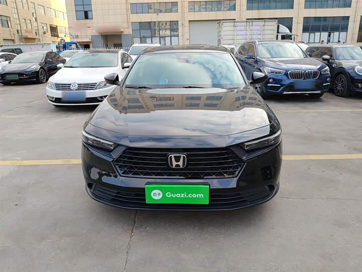 Фото 3 - Honda Accord