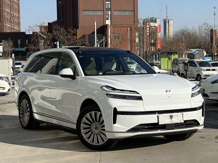 Фото 2 - Nio Onvo L90