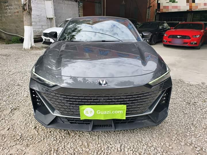 Фото 3 - Changan UNI-V