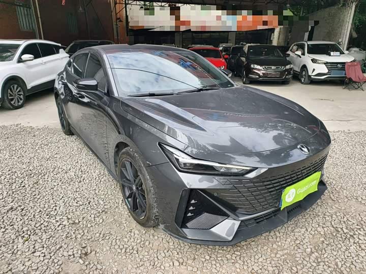 Фото 4 - Changan UNI-V