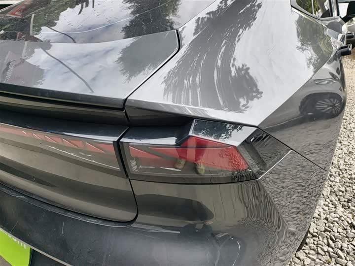 Фото 8 - Changan UNI-V