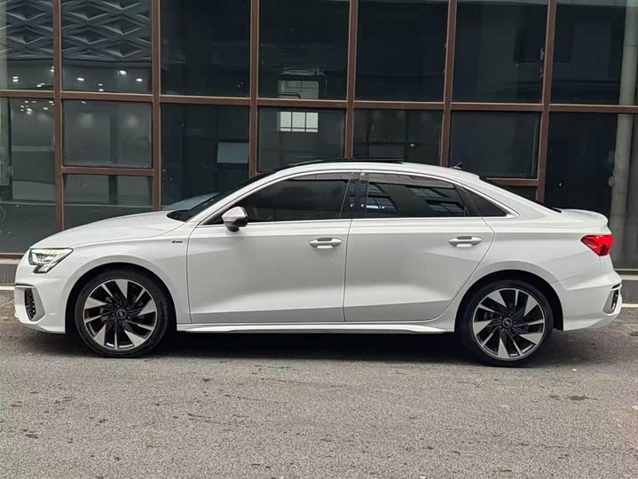 Фото 3 - Audi A3