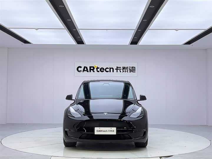 Фото 8 - Tesla Model Y