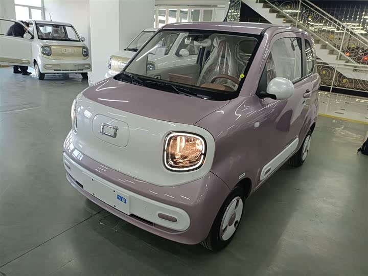 Фото 2 - Bestune Pony