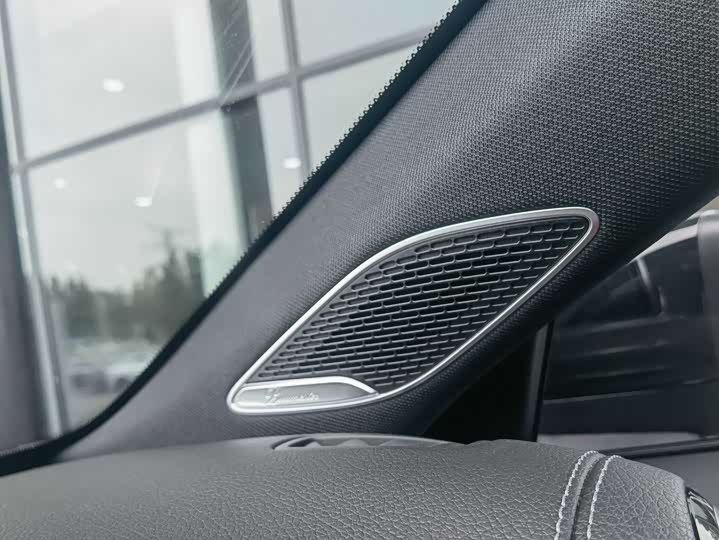 Фото 9 - Mercedes-Benz A-Class AMG