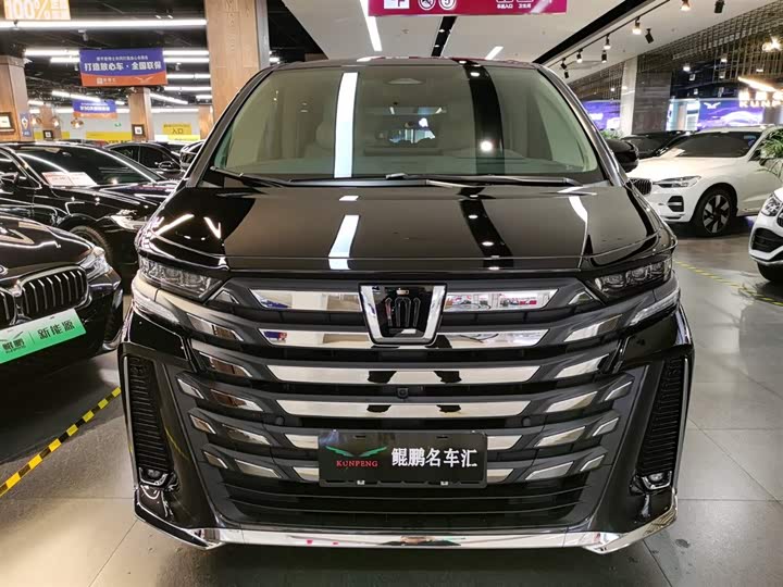 Фото 2 - Toyota Vellfire