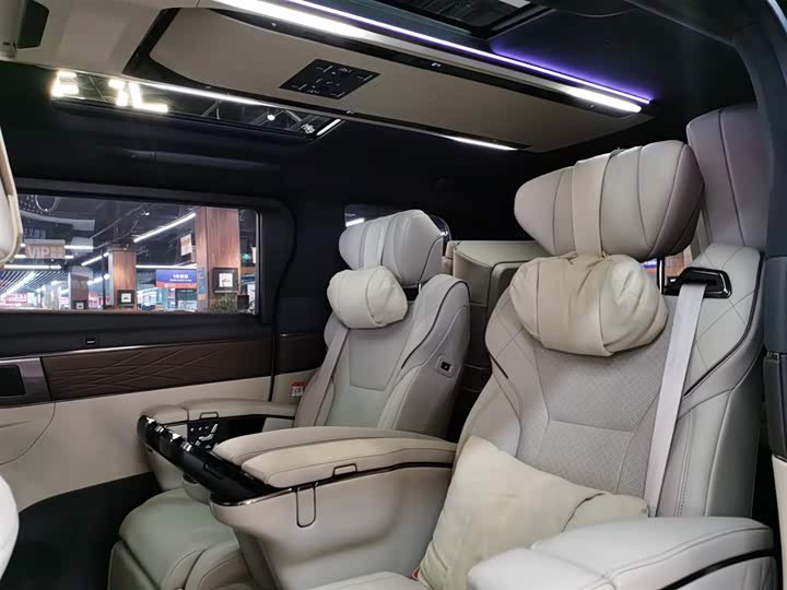 Фото 9 - Toyota Vellfire