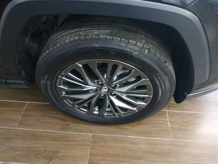 Фото 6 - Toyota Wildlander