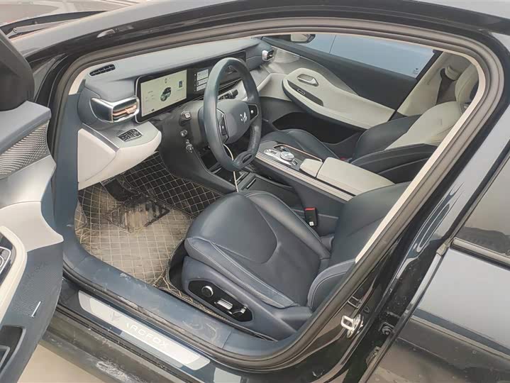 Фото 9 - BAIC Arcfox Alpha S