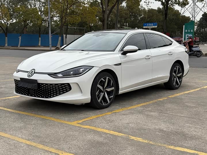 Фото 1 - Volkswagen Lamando L