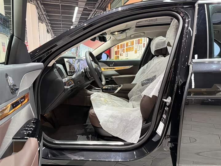 Фото 6 - BMW 7 Series