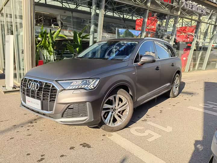 Фото 1 - Audi Q7